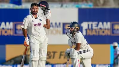 Ind vs sl 1st test match day 1.jpg