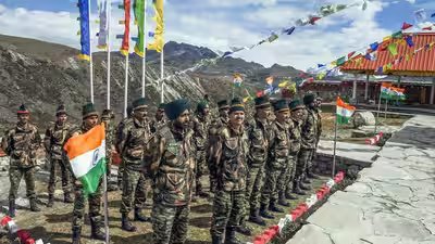 Indian army personnel at tawang.jpg