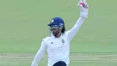 Ishan kishan 2608 bcci.jpg