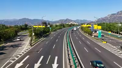 Lucknow kanpur expressway.jpg