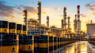 Oil refinery.jpg
