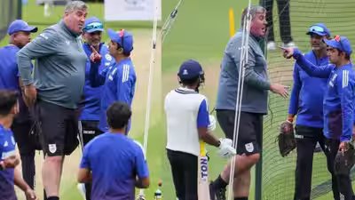 Oval staff lee fortis responds.jpg