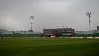 Pakistan v australia odi series game 3.jpg