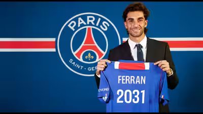 Psg sign spain world cup hero ferran torres from barcelona.jpg