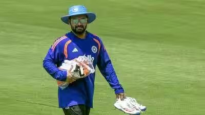 Rishabh pant 1808 pti.jpg