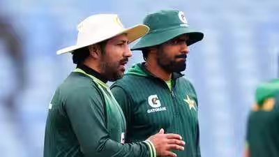 Sarfaraz ahmed and babar azam.jpg