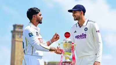 Shubman dhananjaya 1508 s.jpg