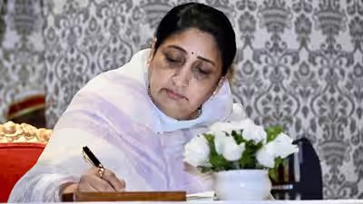 Sunetra pawar.jpg