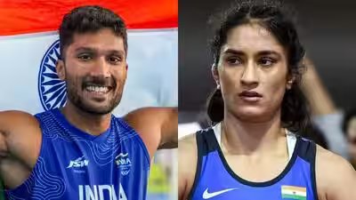 Tejaswin shankar and vinesh phogat.jpg