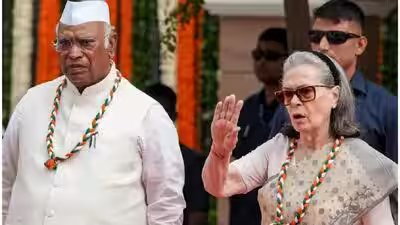 Vande mataram row.jpg
