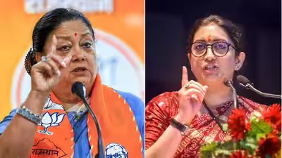 Vasundhara raje smriti irani.jpg