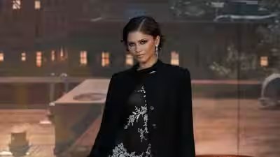 Zendayas all black press tour wardrobe sparked major mj fan theories.jpg