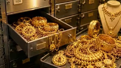 Gold jewellery.jpg