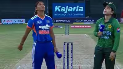 Harmanpreet kaur fatima sana.jpg